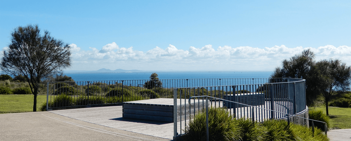 Bayview Central Curlewis - sea views and only 15 minutes from Geelong CBD